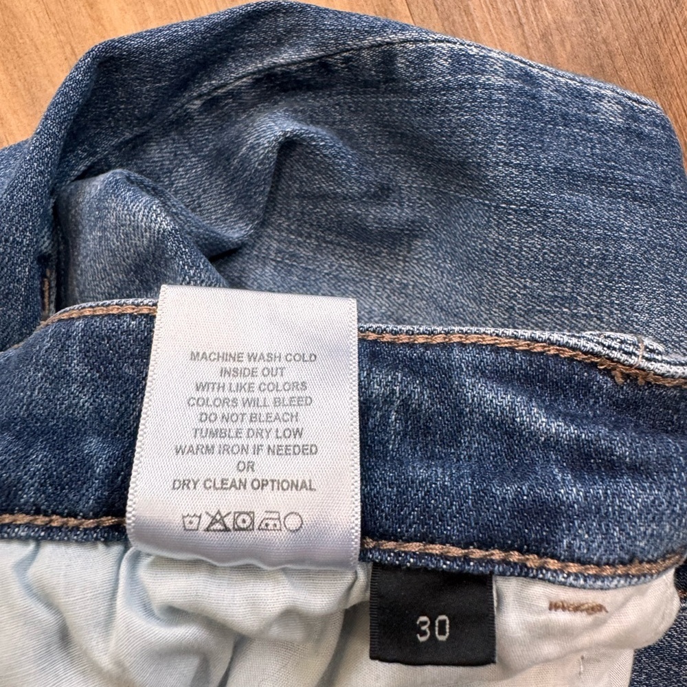 Flying Monkey Medium Blue Distressed Skinny Jeans, size 30 - Picture 13 of 13